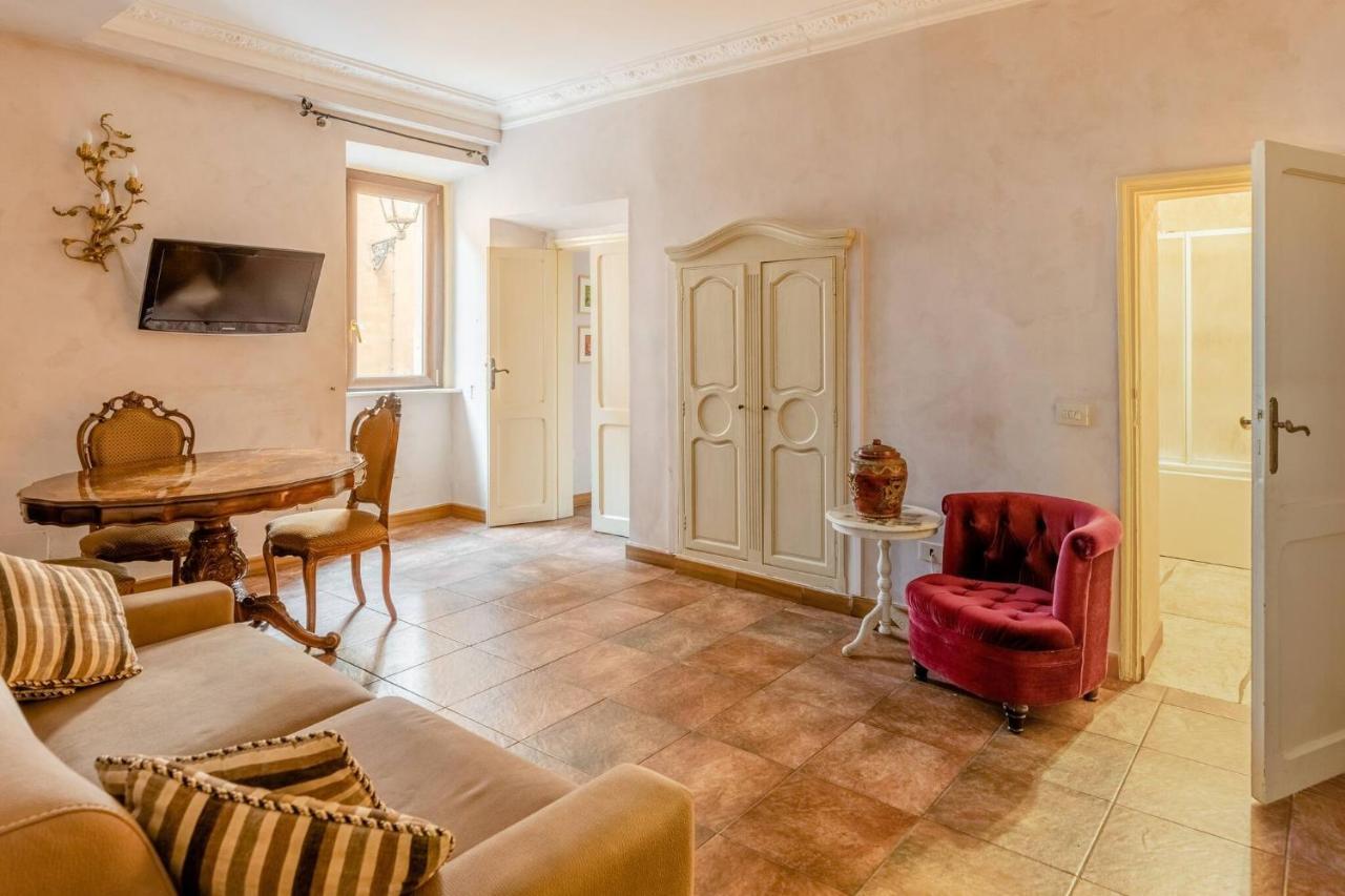 Rome Right In The Ancient Historical Center Two Bedrooms Two Bath, Up To 6 Pax Zewnętrze zdjęcie
