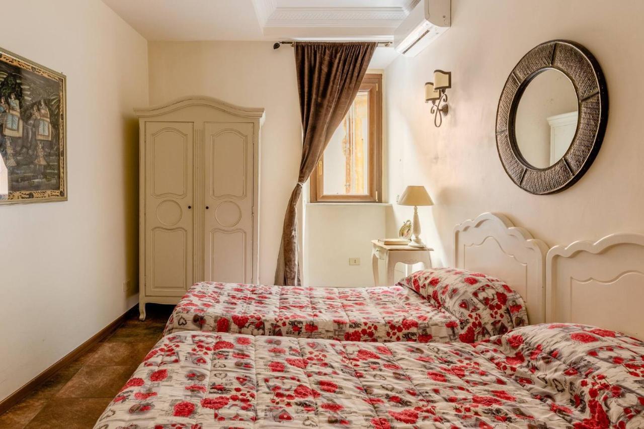 Rome Right In The Ancient Historical Center Two Bedrooms Two Bath, Up To 6 Pax Zewnętrze zdjęcie